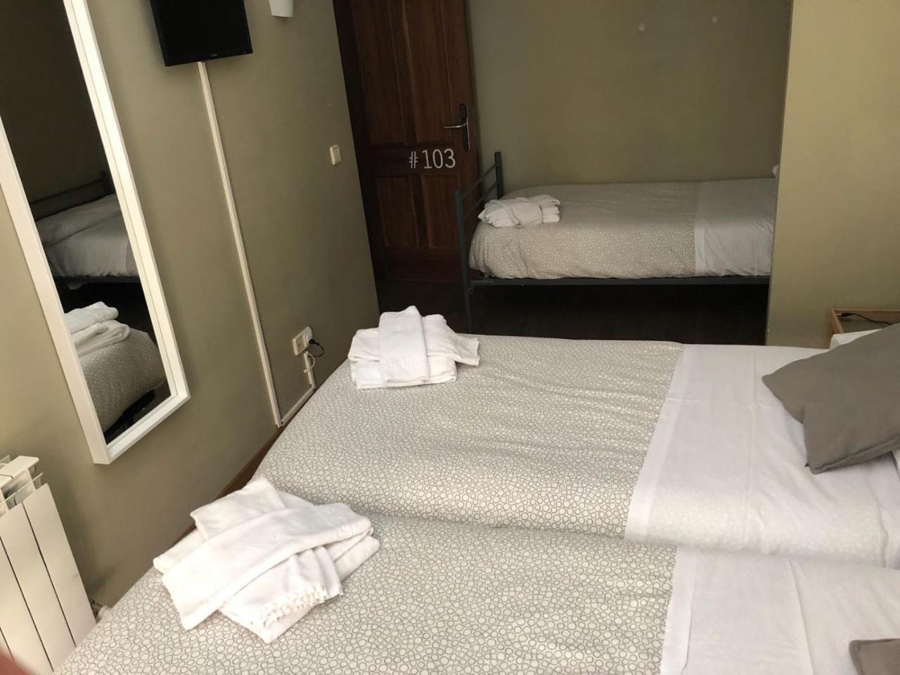 El Camino Urban Rooms Pampelune Extérieur photo